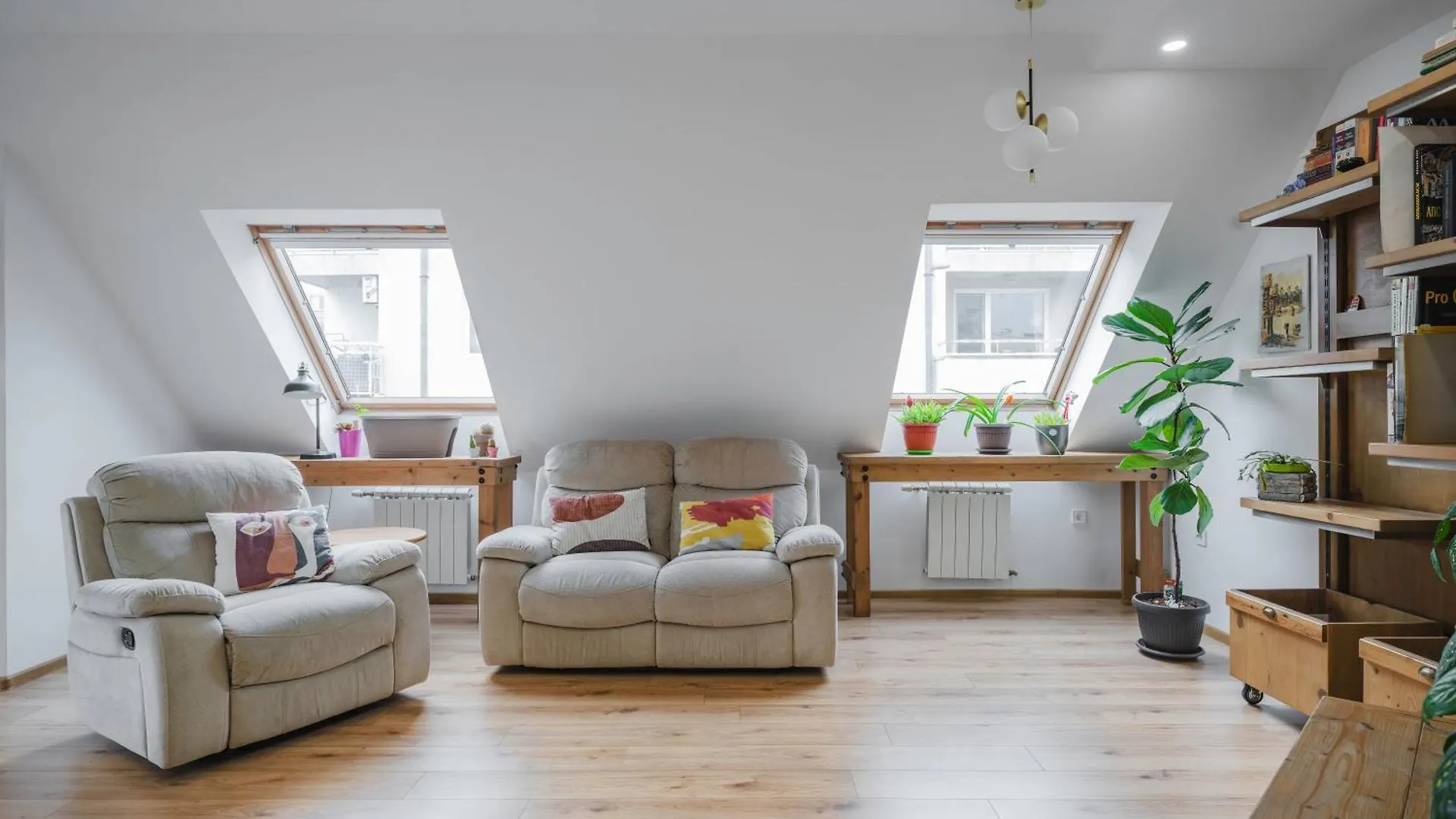 Charming & Cozy 2Bd Apartment With Natural Light By Flat Mаnager Sofia 0*,  Bulgaria